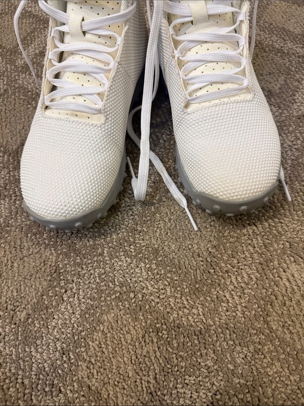 NOBULL unisex high top white textured ivy turf trainers women’s 8 - men’s 6.5